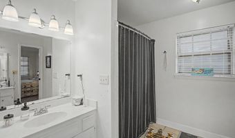 385 Lakeview Blvd, Biloxi, MS 39531