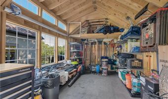 35 TIMBERLAND Dr, Lincoln, RI 02865