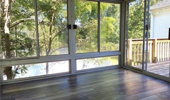 10 Sadler St, North Providence, RI 02911