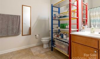 332 Appeldoorn Cir, Asheville, NC 28803