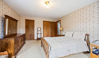 198 Crown St, Bristol, CT 06010