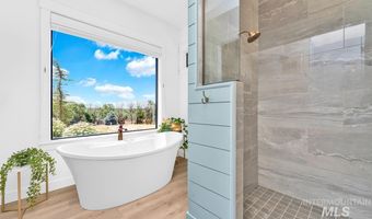 7877 Sonara Rd, Caldwell, ID 83607