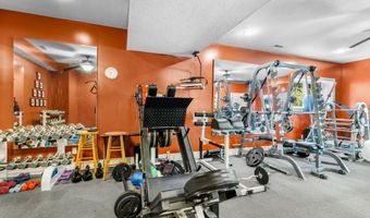 21194 Lawrence 2230, Aurora, MO 65605