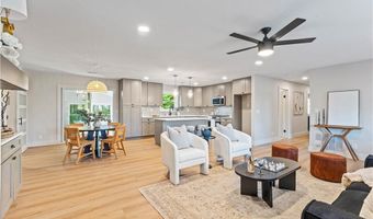 1201 NW 10th St, Bentonville, AR 72712