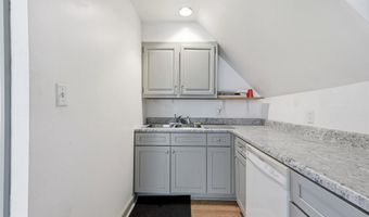 202 N 17TH St Apt D, Allentown, PA 18104