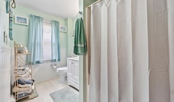 49 Western Ave, Bath, ME 04530