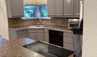 1013 Christine St, Keene, TX 76031