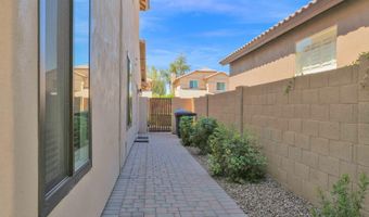 5040 W LAREDO St, Chandler, AZ 85226