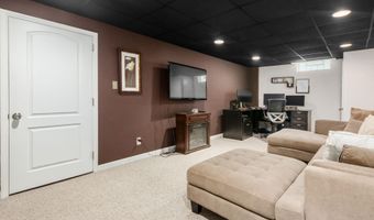 918 Timothy Dr, Columbus, OH 43230