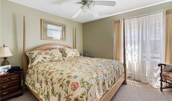 43 Garfield St, Newport, RI 02840