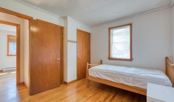 28 Farm Dr, Ashford, CT 06278