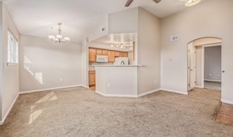 5726 N Genoa Way 301, Aurora, CO 80019