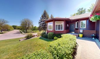 1401 Martin Rd, Albert Lea, MN 56007