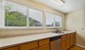 2033 Ernest Way, Arcata, CA 95521
