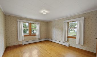 34 Anthony St, Adams, MA 01220