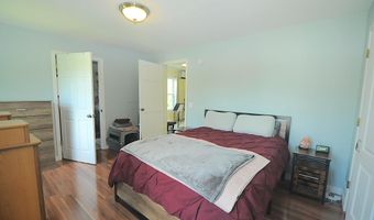 124 Palm St, Bangor, ME 04401