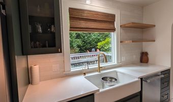 2600 SE LAKEWOOD Dr, Milwaukie, OR 97222