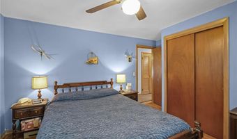 26 Lloyd Dr, Coventry, RI 02816