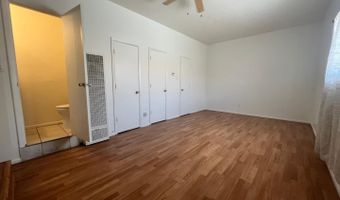 305 MADISON St NE, Albuquerque, NM 87108
