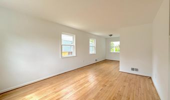 5700 FENWICK Dr, Alexandria, VA 22303