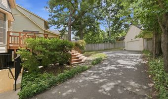 2904 N 4TH St N, Arlington, VA 22201