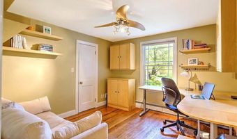 6 Kenmore Ct, Barrington, RI 02806