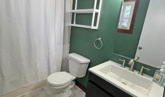111 Central St, Brattleboro, VT 05301