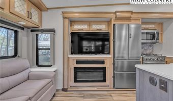 195 Finch Way, West Jefferson, NC 28694