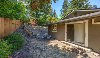 1037 Pinecrest Ter, Ashland, OR 97520
