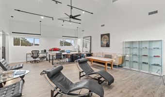 1818 New York Dr, Altadena, CA 91001