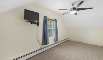 29 Fenner Ave A, East Providence, RI 02915