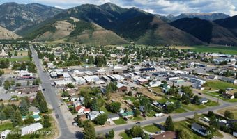 425 LINCOLN St, Afton, WY 83110
