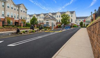 1002 Cunningham Ct, Belleville, NJ 07109