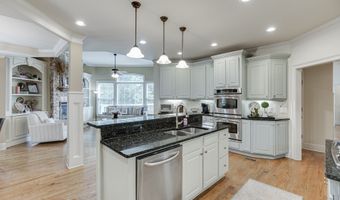 1373 Mountain Lake Dr, Auburn, GA 30011