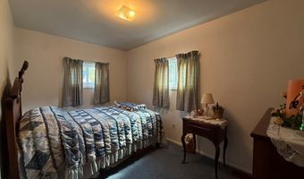 8075 Loop Rd, Alexandria, PA 16611