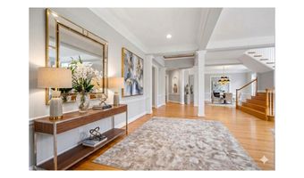 6723 HONESTY Dr, Bethesda, MD 20817