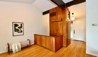 7019 MACARTHUR Blvd, Bethesda, MD 20816