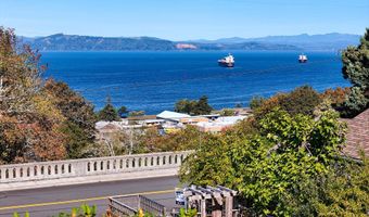 19 TH St, Astoria, OR 97103