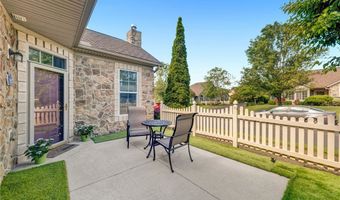 190 Sandover Dr, Aurora, OH 44202