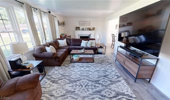 2493 Birchwood Dr, Austintown, OH 44515