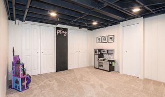 302 S Patton Ave, Arlington Heights, IL 60005