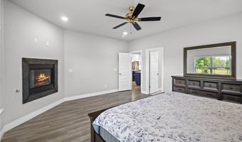 1010 Huntleigh Dr, Bentonville, AR 72713