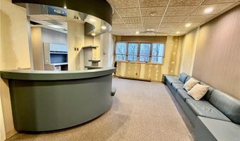 1090 New London Ave 5, Cranston, RI 02920