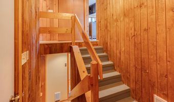 37 Pegwood Hill Rd, Campton, NH 03223