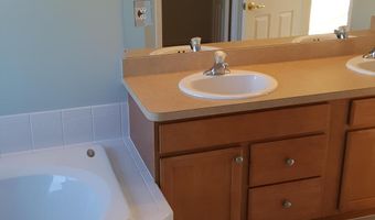 2270 Hickory Point Dr, Ann Arbor, MI 48105
