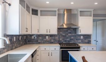 68 Lubear Way, Auburn, ME 04210