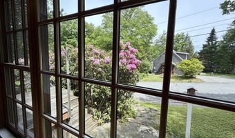 120 Carriage Hill Rd, Brattleboro, VT 05301