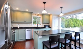 114 El Toro Dr, Bristol, CT 06010