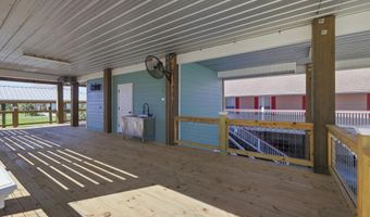 4062 Devon St, Bay St. Louis, MS 39520