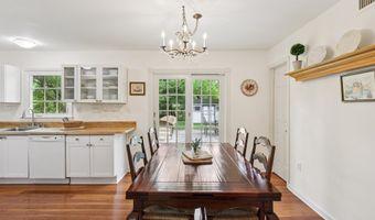 135 Ivy Hill Dr, Aberdeen, NJ 07747